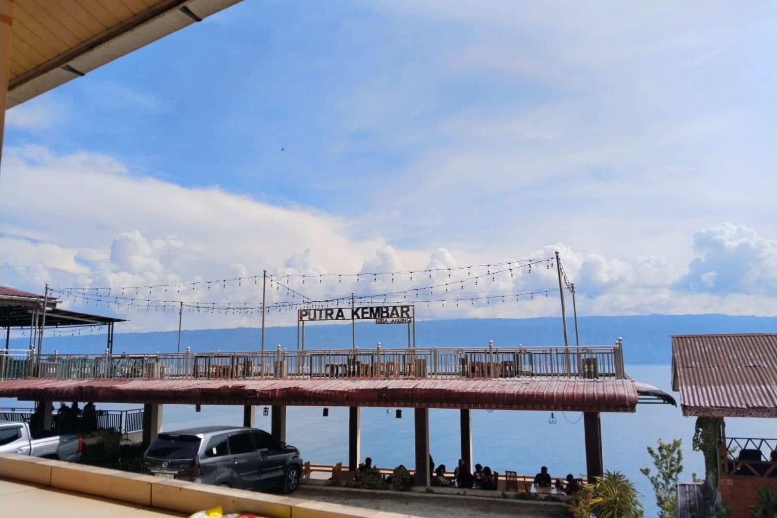 Putra Kembar Coffe& Resto